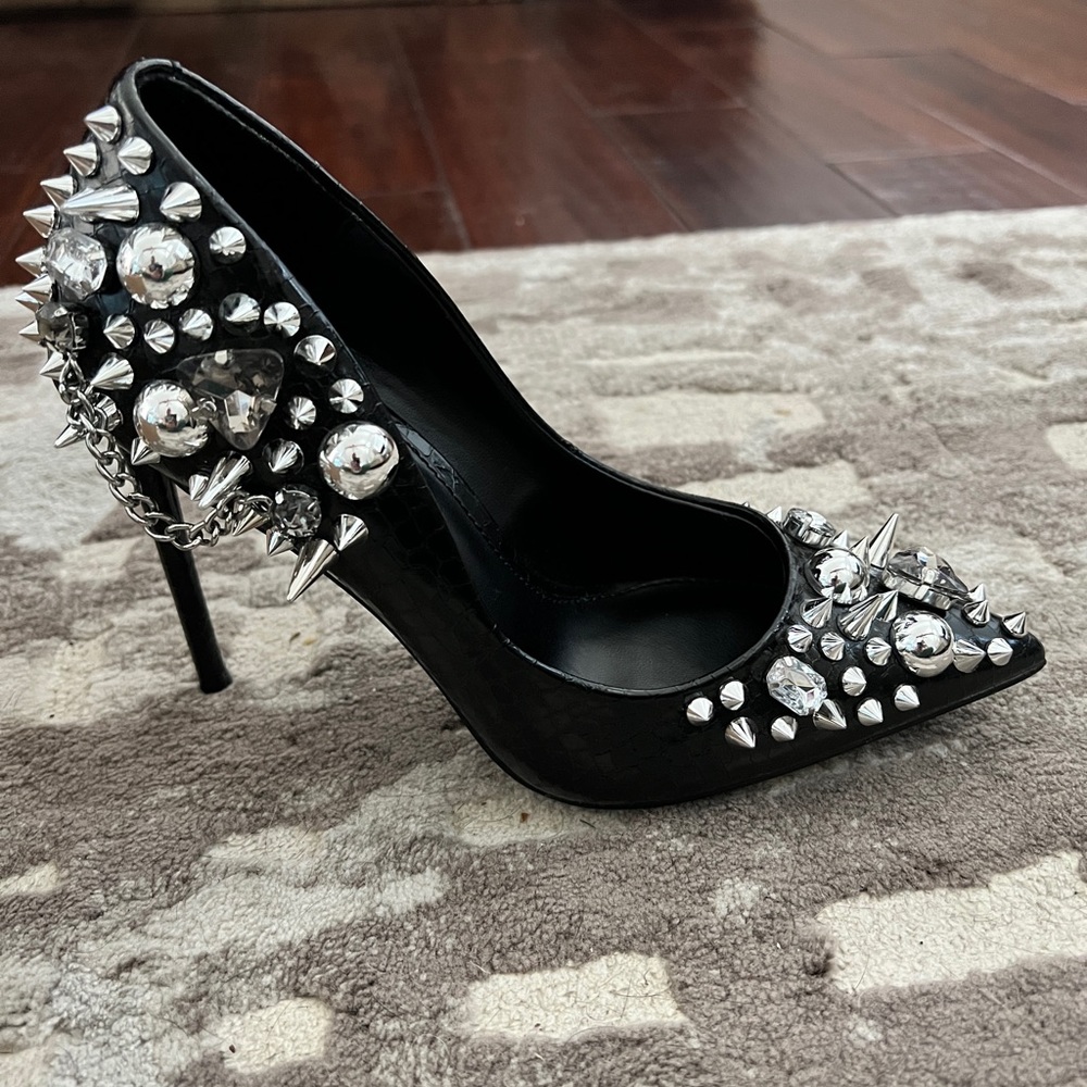 Never warn Steve Madden heels